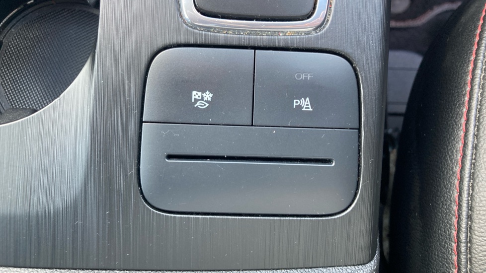 Ford Kuga 2.5 FHEV ST-Line X Edition 5dr CVT Hybrid Estate - Image 34