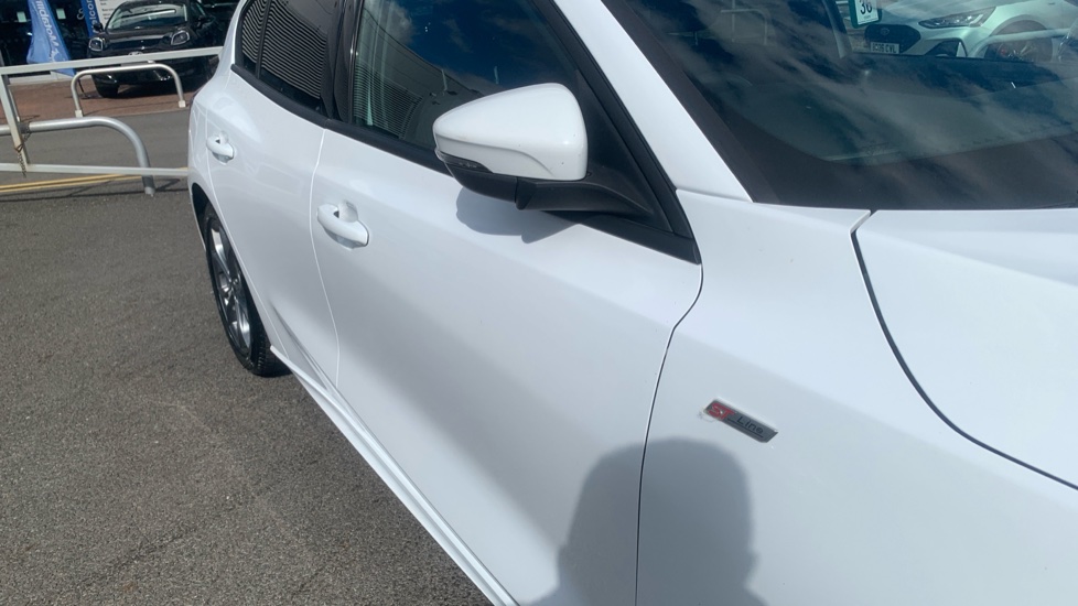 Ford Focus 1.0 EcoBoost Hybrid mHEV 125 ST-Line Edition 5dr Petrol Hatchback - Image 43