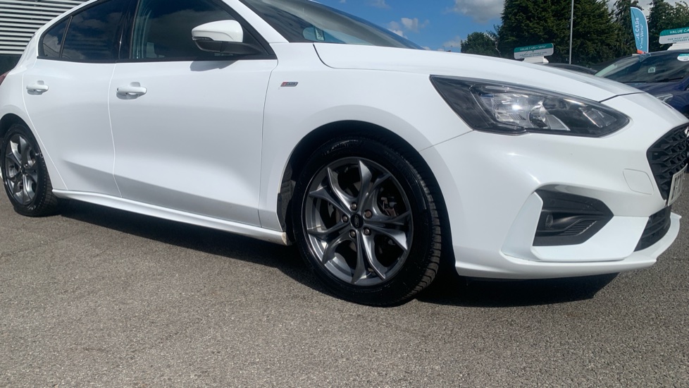 Ford Focus 1.0 EcoBoost Hybrid mHEV 125 ST-Line Edition 5dr Petrol Hatchback - Image 44
