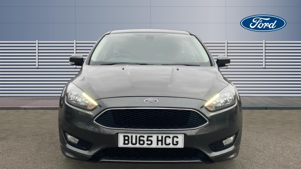 Ford Focus 1.0 EcoBoost 125 Zetec S 5dr Petrol Hatchback - Image 3