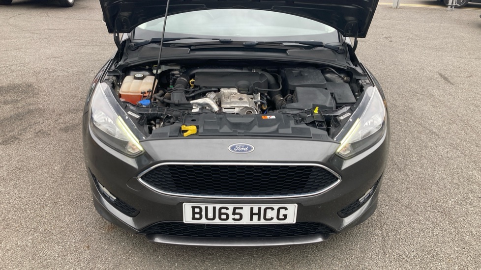 Ford Focus 1.0 EcoBoost 125 Zetec S 5dr Petrol Hatchback - Image 8