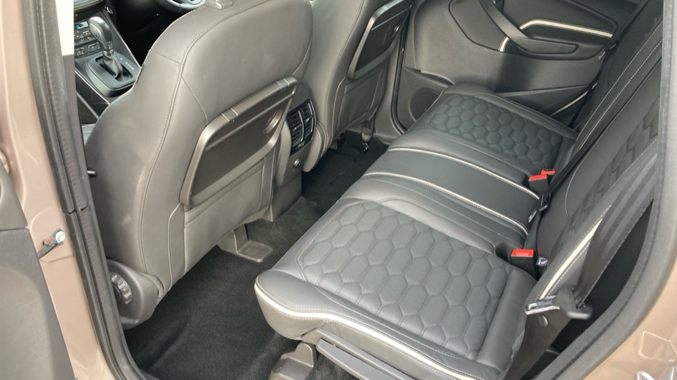 Ford Kuga Vignale 2.0 TDCi 180 5dr Auto Diesel Estate - Image 16