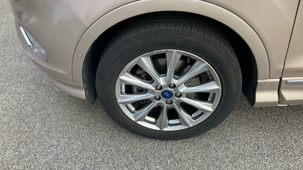 Ford Kuga Vignale 2.0 TDCi 180 5dr Auto Diesel Estate - Image 24