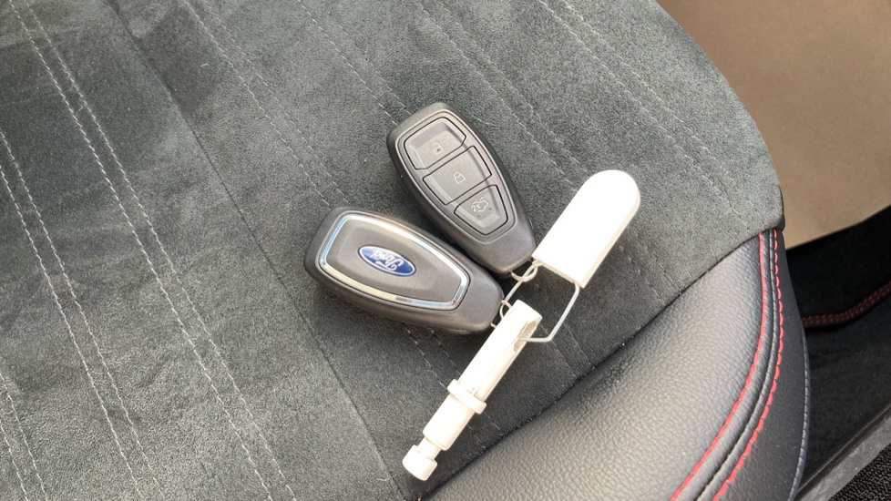 Ford Kuga 2.5 PHEV ST-Line X Edition 5dr CVT Estate - Image 20