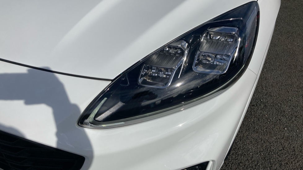 Ford Kuga 2.5 PHEV ST-Line X Edition 5dr CVT Estate - Image 23