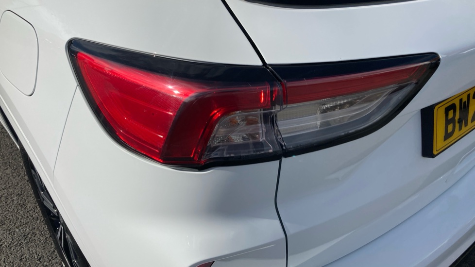 Ford Kuga 2.5 PHEV ST-Line X Edition 5dr CVT Estate - Image 27