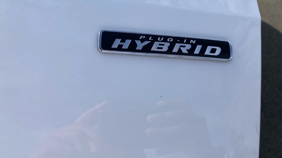 Ford Kuga 2.5 PHEV ST-Line X Edition 5dr CVT Estate - Image 31
