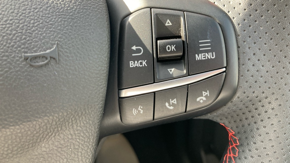 Ford Kuga 2.5 PHEV ST-Line X Edition 5dr CVT Estate - Image 38