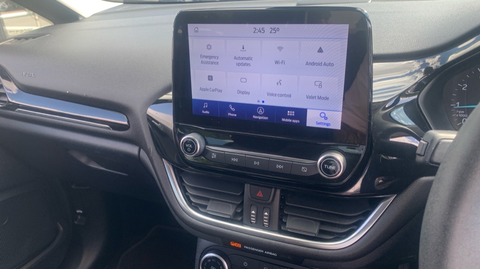 Ford Fiesta 1.1 Trend 5dr Petrol Hatchback - Image 30