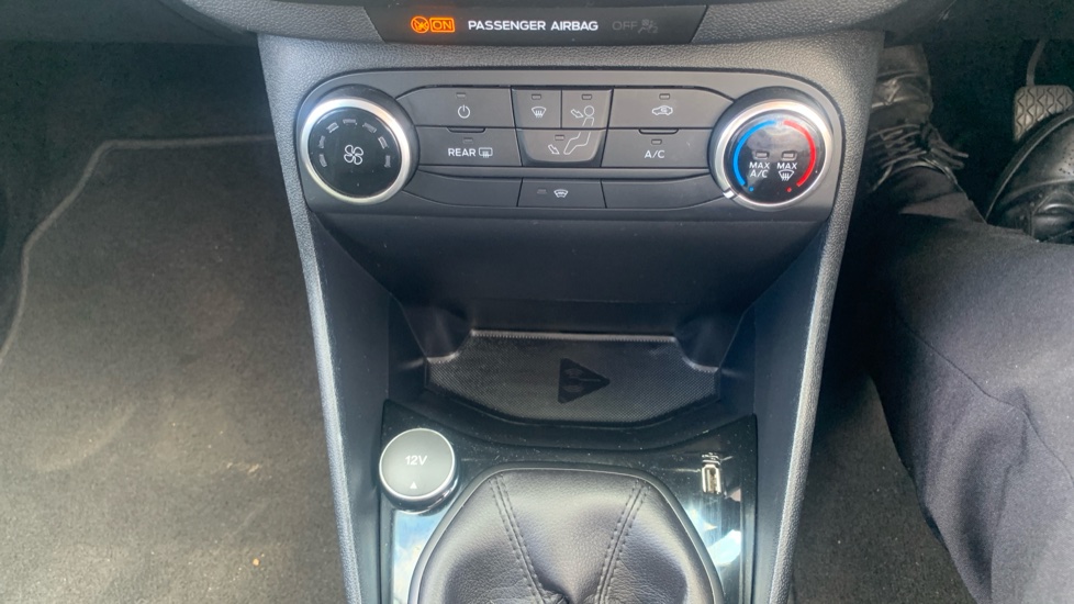 Ford Fiesta 1.1 Trend 5dr Petrol Hatchback - Image 31