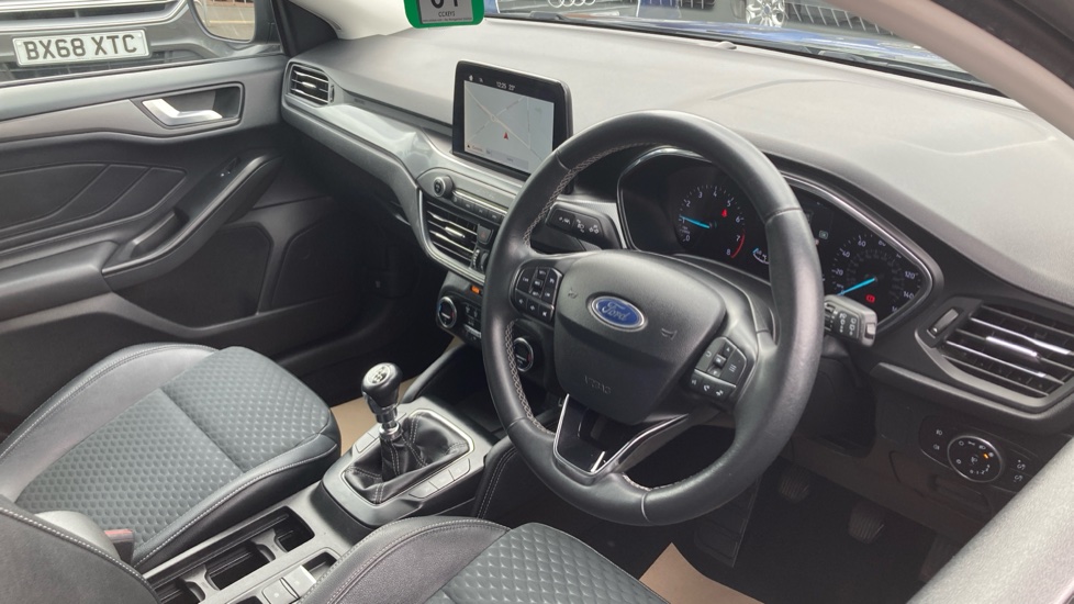 Ford Focus 1.0 EcoBoost 125 Titanium X 5dr Petrol Hatchback - Image 11