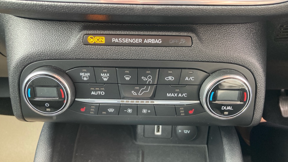Ford Focus 1.0 EcoBoost 125 Titanium X 5dr Petrol Hatchback - Image 22