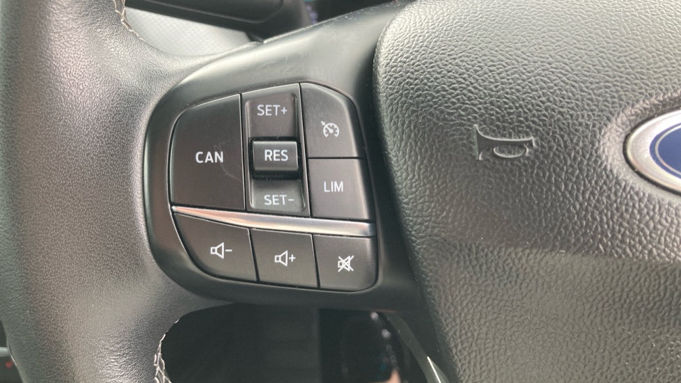 Ford Focus 1.0 EcoBoost 125 Titanium X 5dr Petrol Hatchback - Image 23