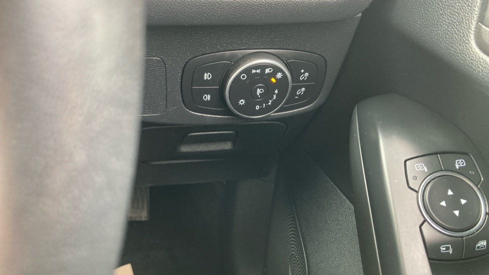 Ford Focus 1.0 EcoBoost 125 Titanium X 5dr Petrol Hatchback - Image 25