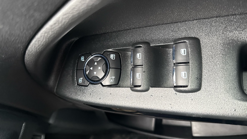 Ford EcoSport 1.0 EcoBoost 125 Titanium 5dr Petrol Hatchback - Image 36