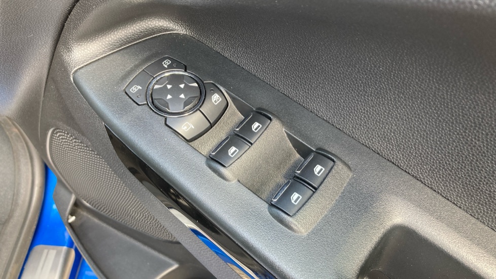 Ford EcoSport 1.0 EcoBoost 125 ST-Line 5dr Petrol Hatchback - Image 32