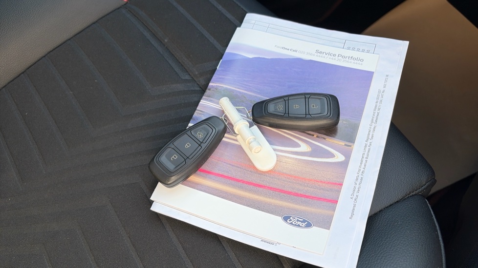 Ford Puma 1.0 EcoBoost Hybrid mHEV ST-Line X 5dr Petrol Hatchback - Image 19