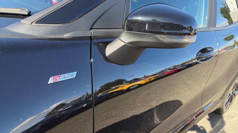 Ford Puma 1.0 EcoBoost Hybrid mHEV ST-Line X 5dr Petrol Hatchback - Image 38