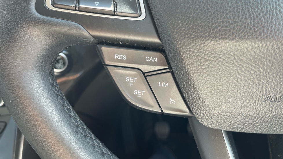 Ford Kuga 1.5 TDCi Titanium 5dr 2WD Diesel Estate - Image 22