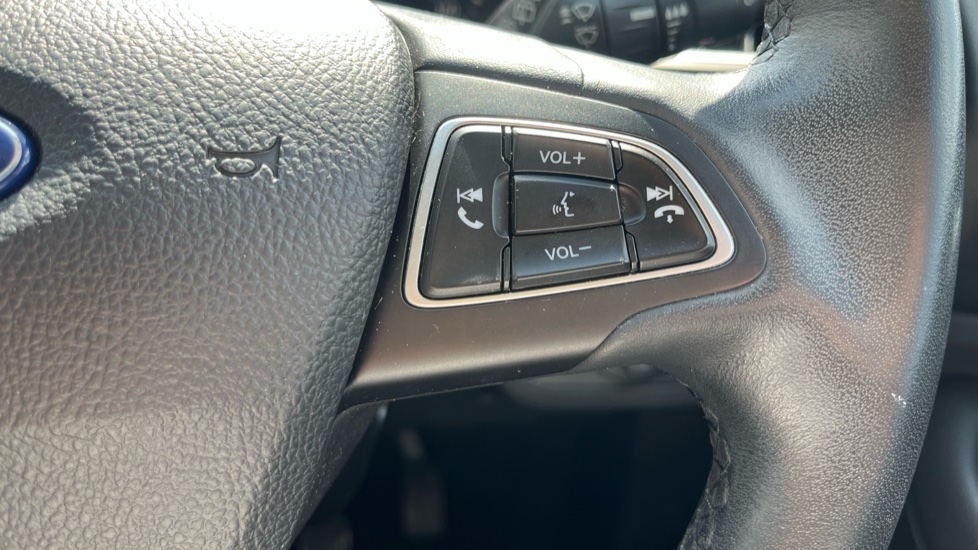 Ford Kuga 1.5 TDCi Titanium 5dr 2WD Diesel Estate - Image 23