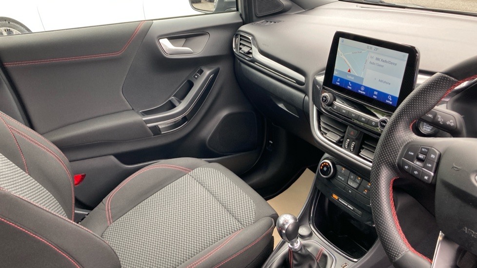Ford Puma 1.0 EcoBoost Hybrid mHEV 155 ST-Line 5dr Petrol Hatchback - Image 14