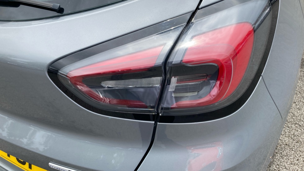 Ford Puma 1.0 EcoBoost Hybrid mHEV 155 ST-Line 5dr Petrol Hatchback - Image 25