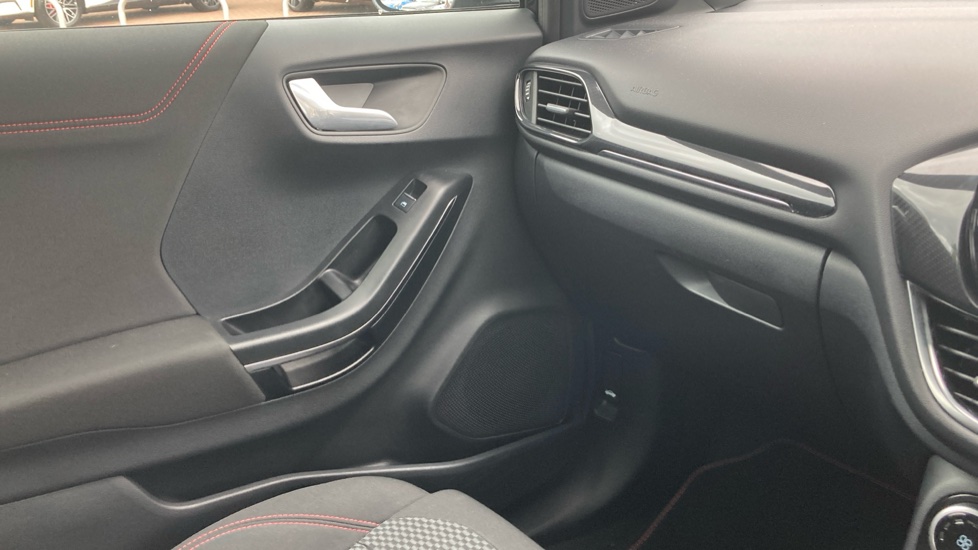 Ford Puma 1.0 EcoBoost Hybrid mHEV ST-Line 5dr Petrol Hatchback - Image 39