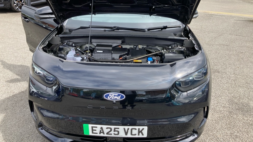 Ford Capri 210kW Premium 77kWh 5dr Auto Electric Estate - Image 8