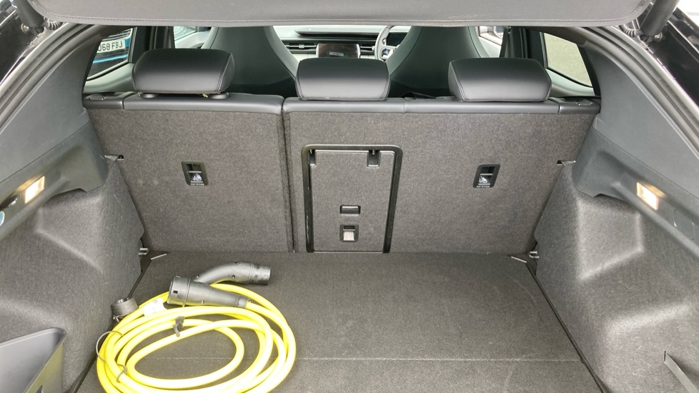 Ford Capri 210kW Premium 77kWh 5dr Auto Electric Estate - Image 30