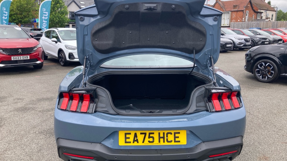 Ford Mustang 5.0 V8 GT 2dr Petrol Coupe - Image 4