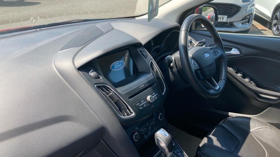 Ford Focus 1.5 EcoBoost 182 Titanium X 5dr Auto Petrol Hatchback - Image 9