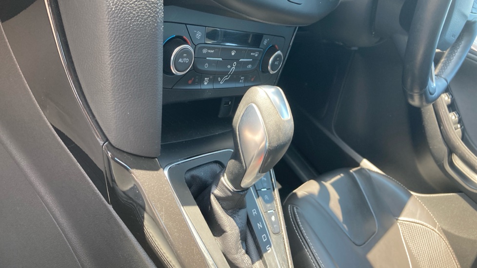 Ford Focus 1.5 EcoBoost 182 Titanium X 5dr Auto Petrol Hatchback - Image 13