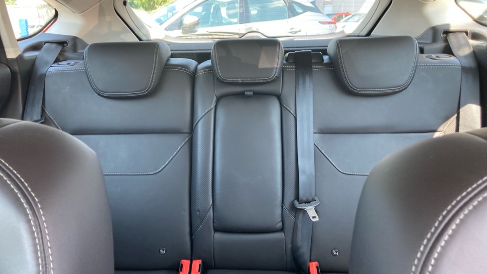 Ford Focus 1.5 EcoBoost 182 Titanium X 5dr Auto Petrol Hatchback - Image 15