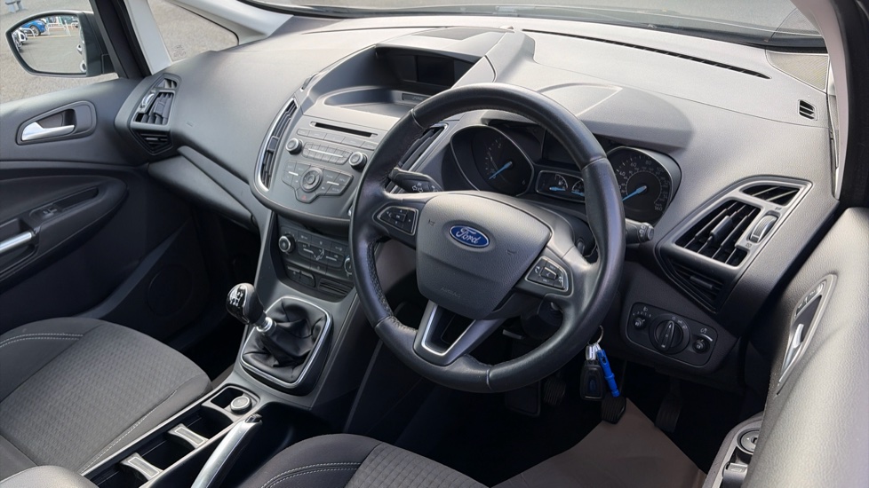 Ford Grand C-MAX 1.5 TDCi Zetec 5dr Diesel Estate - Image 11