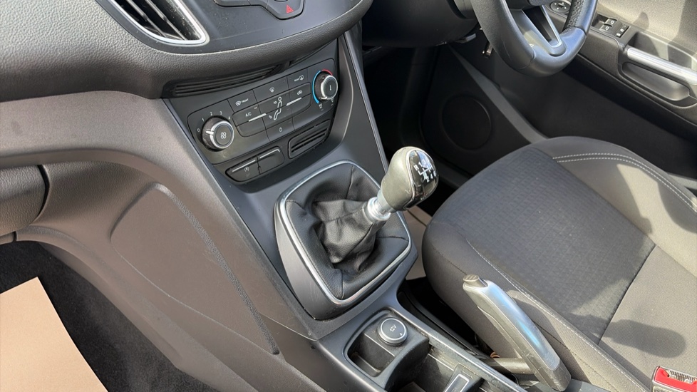 Ford Grand C-MAX 1.5 TDCi Zetec 5dr Diesel Estate - Image 13
