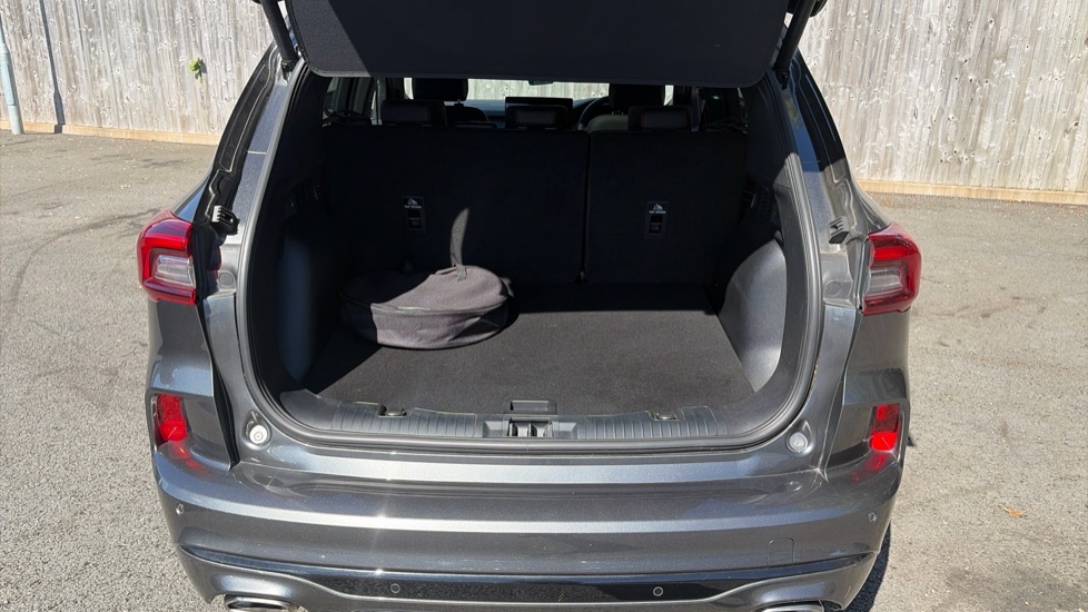 Ford Kuga 2.5 PHEV ST-Line X 5dr CVT Estate - Image 4