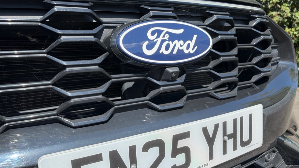 Ford Kuga 2.5 PHEV ST-Line X 5dr CVT Estate - Image 27