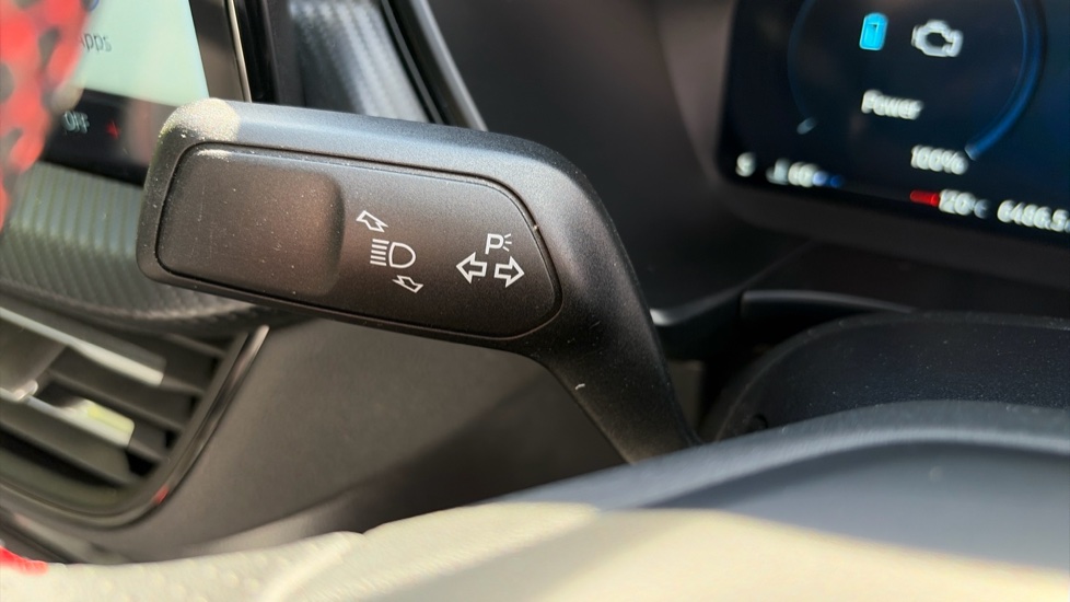 Ford Kuga 2.5 PHEV ST-Line X 5dr CVT Estate - Image 36