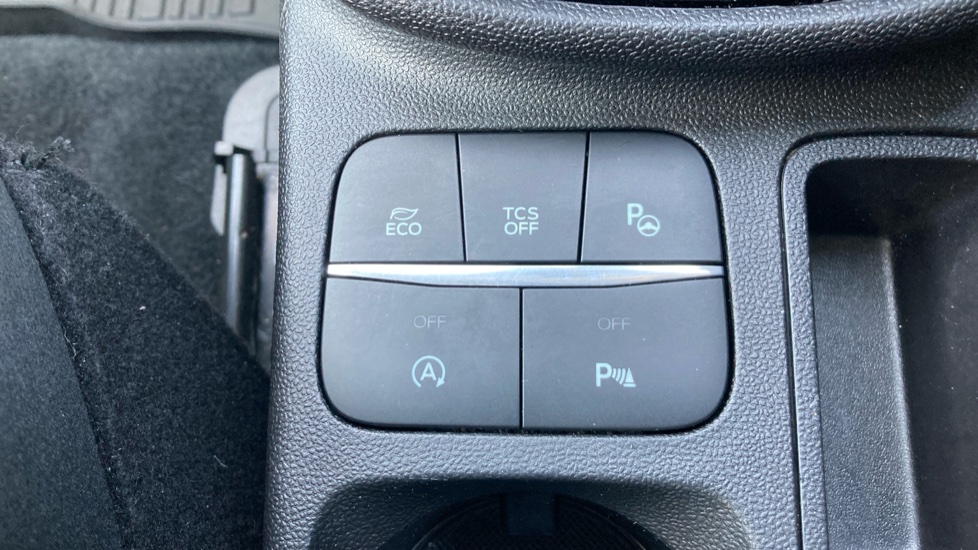 Ford Fiesta 1.0 EcoBoost 125 Titanium 5dr Petrol Hatchback - Image 31