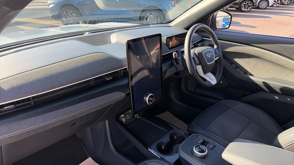 Ford Mustang Mach-E 358kW GT 91kWh AWD 5dr Auto [Pan Roof] Electric Estate - Image 9