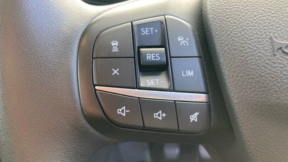 Ford Kuga 1.5 EcoBlue Titanium First Edition 5dr Diesel Estate - Image 29
