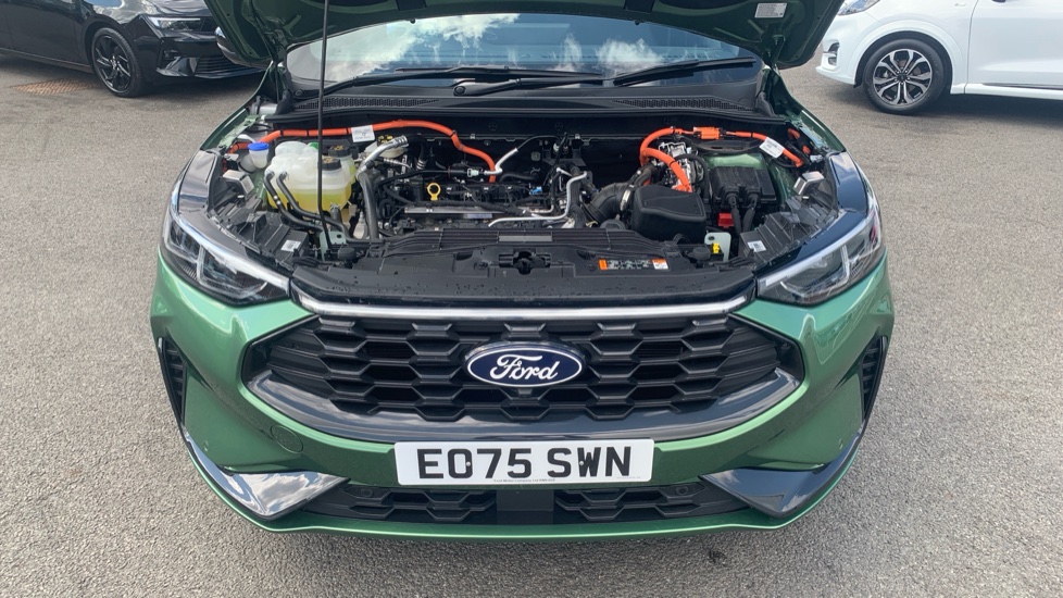 Ford Kuga 2.5 PHEV ST-Line X Black Package 5dr CVT Estate - Image 8