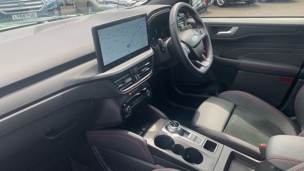 Ford Kuga 2.5 PHEV ST-Line X Black Package 5dr CVT Estate - Image 9