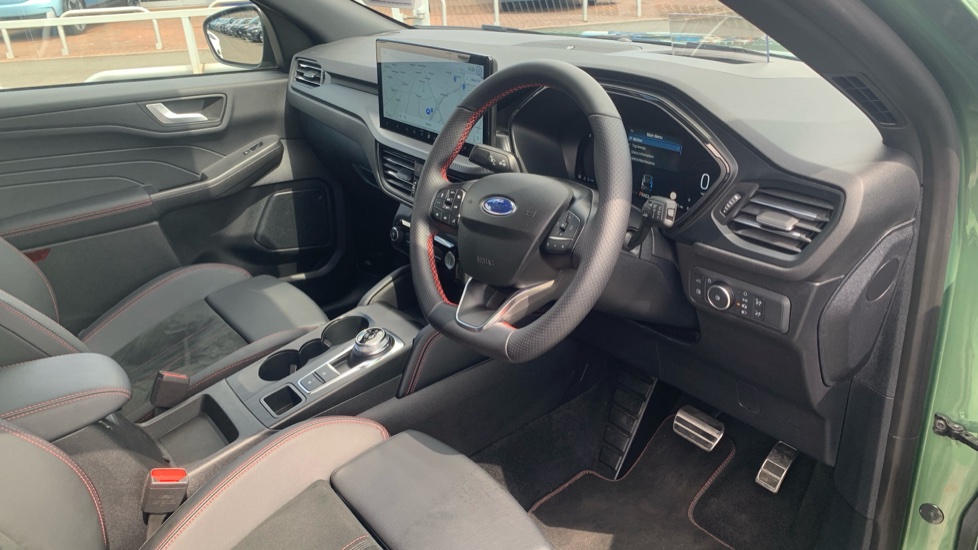 Ford Kuga 2.5 PHEV ST-Line X Black Package 5dr CVT Estate - Image 11