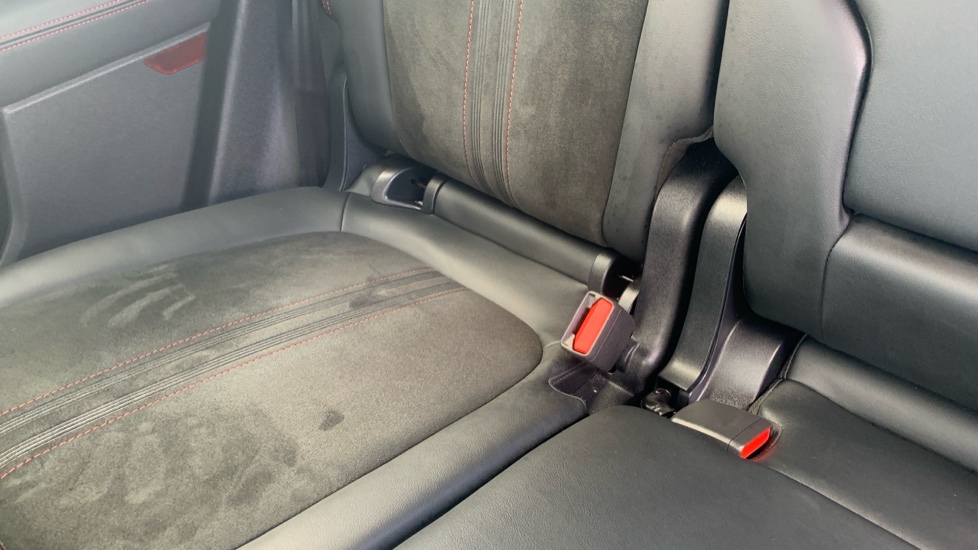 Ford Kuga 2.5 PHEV ST-Line X Black Package 5dr CVT Estate - Image 17