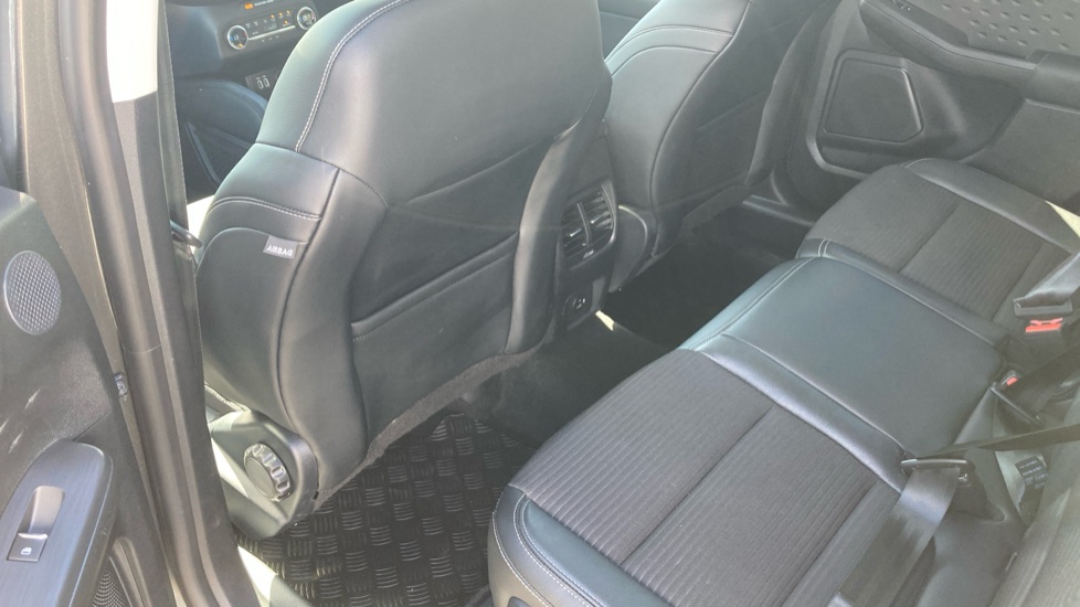 Ford Kuga 1.5 EcoBlue Titanium Edition 5dr Auto Diesel Estate - Image 16