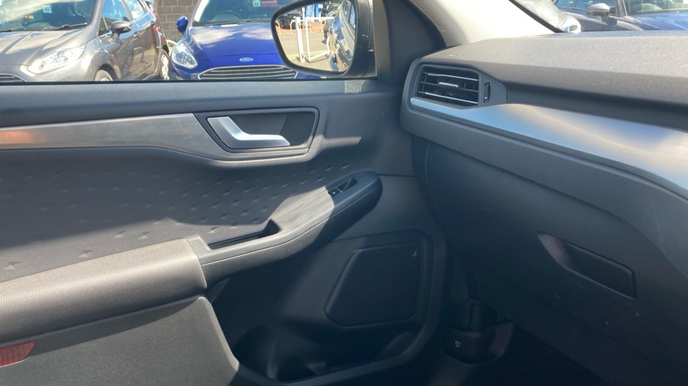 Ford Kuga 1.5 EcoBlue Titanium Edition 5dr Auto Diesel Estate - Image 45