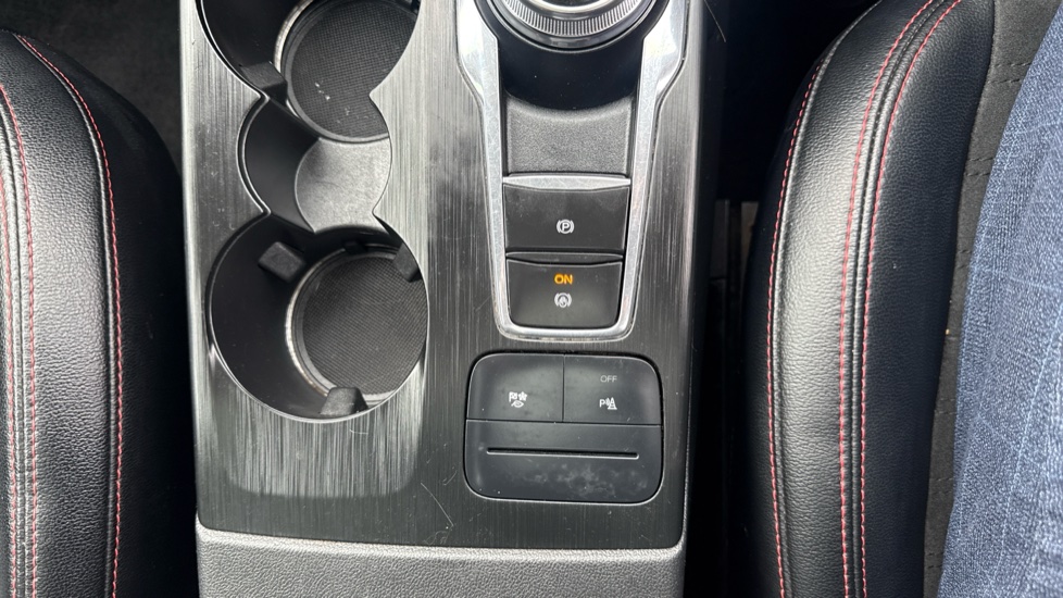 Ford Kuga 2.5 FHEV ST-Line X Edition 5dr CVT Hybrid Estate - Image 23