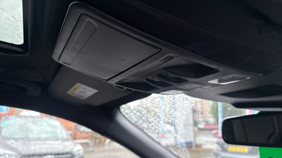 Ford Kuga 2.5 FHEV ST-Line X Edition 5dr CVT Hybrid Estate - Image 38
