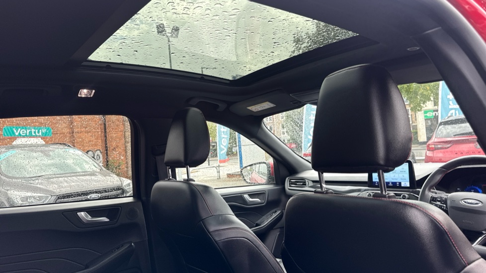Ford Kuga 2.5 FHEV ST-Line X Edition 5dr CVT Hybrid Estate - Image 40
